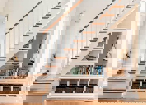 How to make your hallway look bigger 1